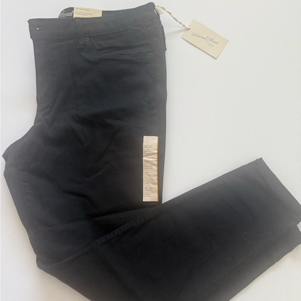 Universal Thread Mid-Rise Black Jeggings